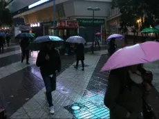 Vuelven las precipitaciones a Santiago: Pronostican lluvias por cuatro días seguidos