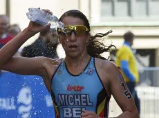 ¡Guácatela! Triatleta belga hospitalizada por nadar en el Sena