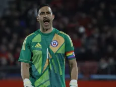 Formador de Claudio Bravo enciende las alarmas por su inactividad