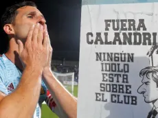 Con afiches piden la salida de ídolo e histórico de club chileno