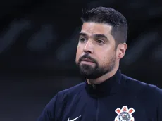 António Oliveira tem problemas para escalar o Corinthians