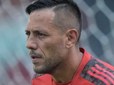 Santos encaminha acerto com Diego Alves, ídolo do Flamengo