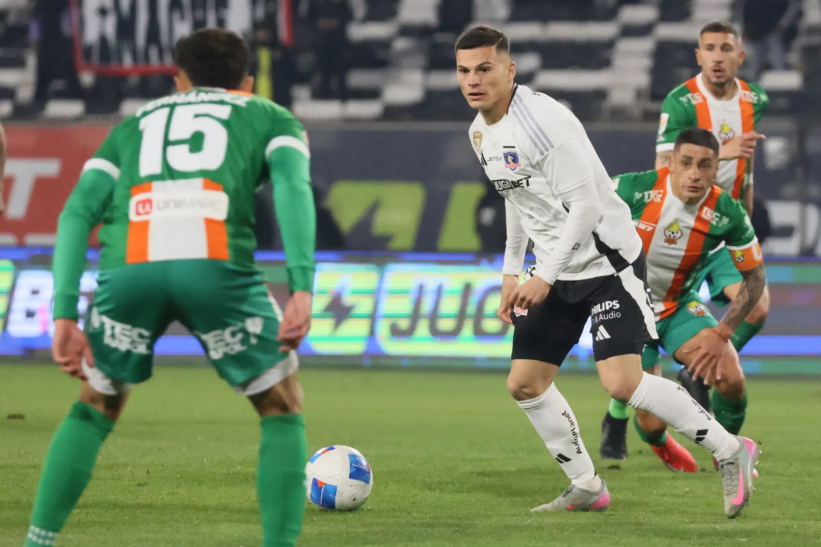 Lucas Cepeda no se achica y aseguró que Colo Colo va con todo ante Cobresal. Foto: Photosport.
