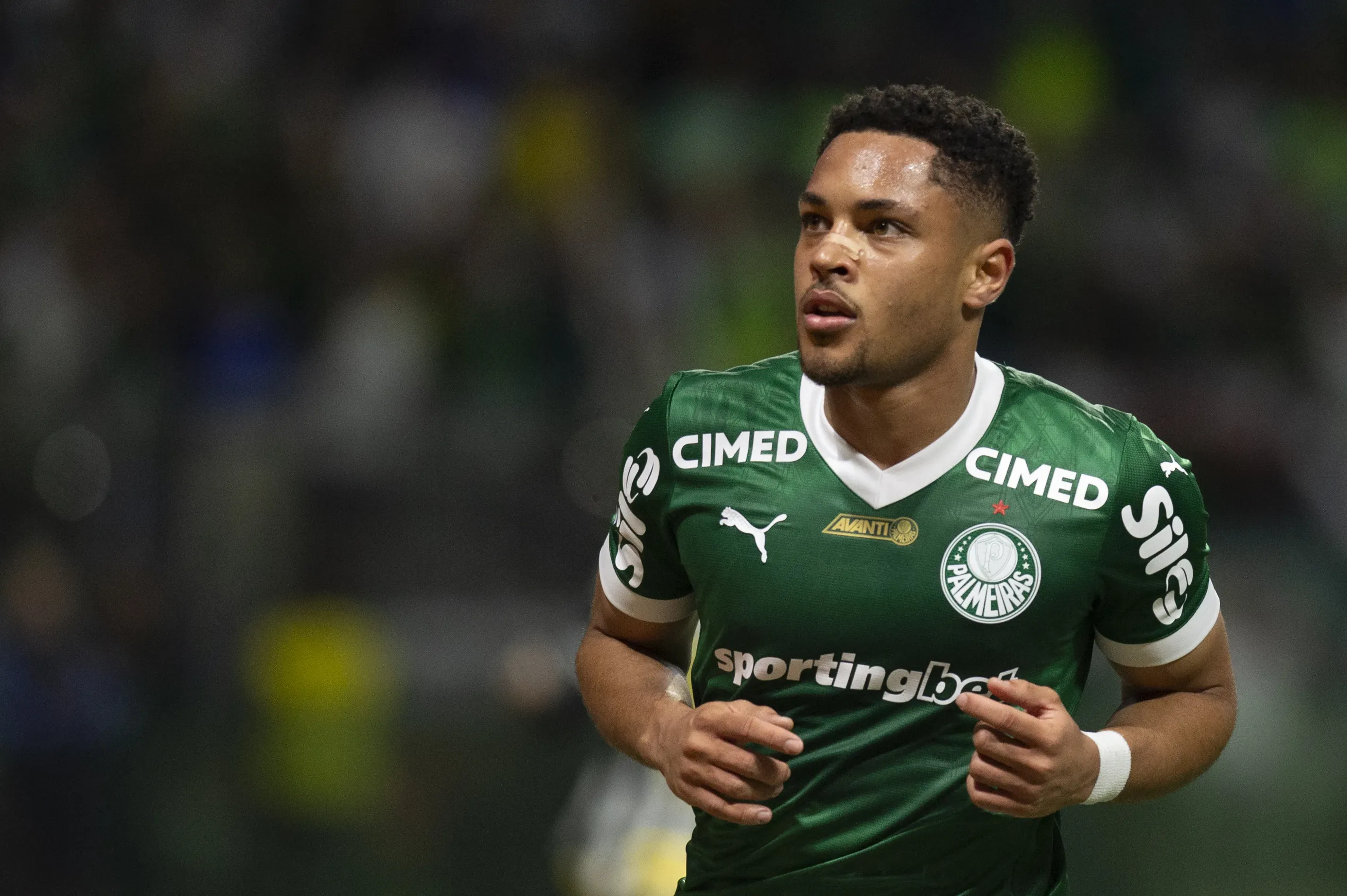 Após absolver Bruno Henrique, STJD vai julgar caso de homofobia de Vitor Roque – Foto: Anderson Romao/AGIF