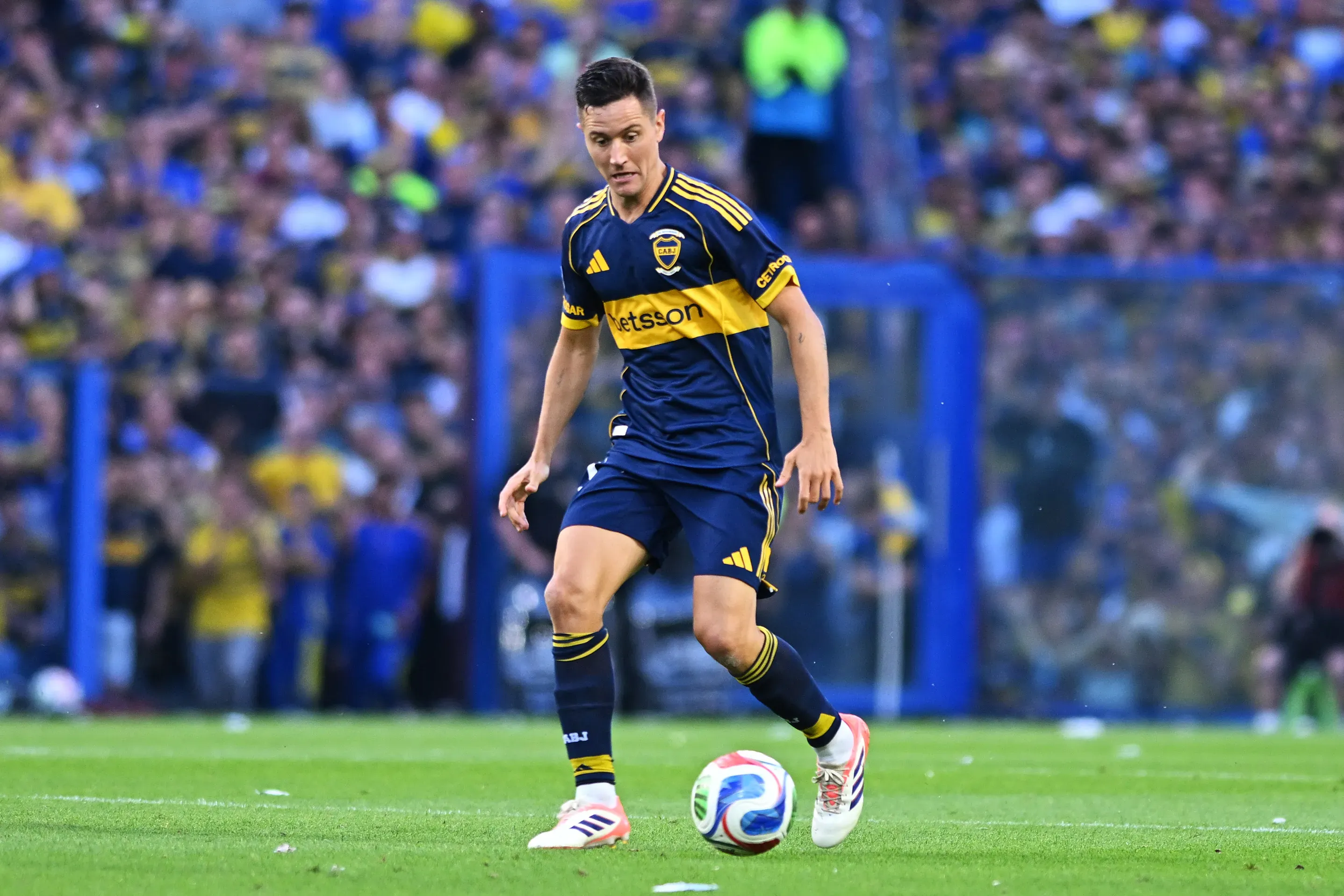 Ander Herrera tendrá una reducción salarial en su contrato. (Getty Images)