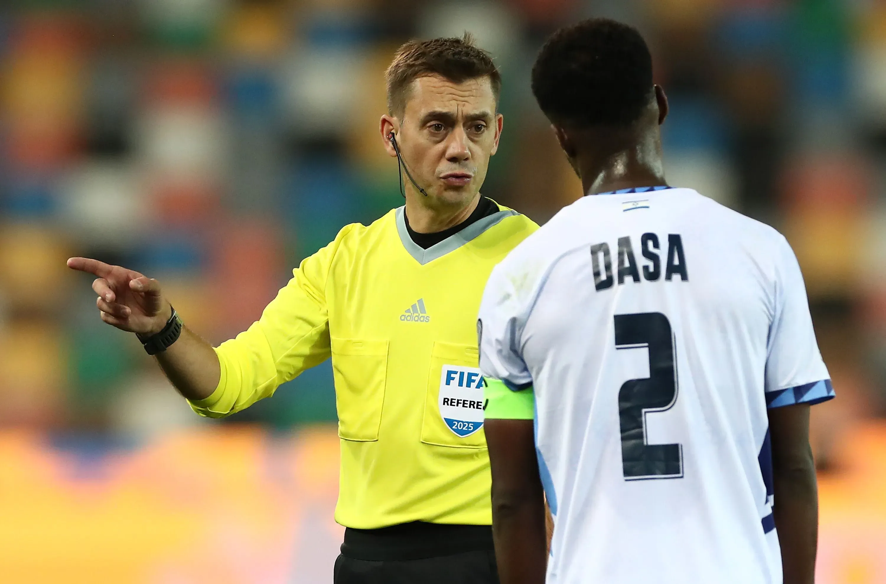 El francés Clement Turpin fue elegido como el mejor árbitro del 2025 (Photo by Marco Luzzani/Getty Images)