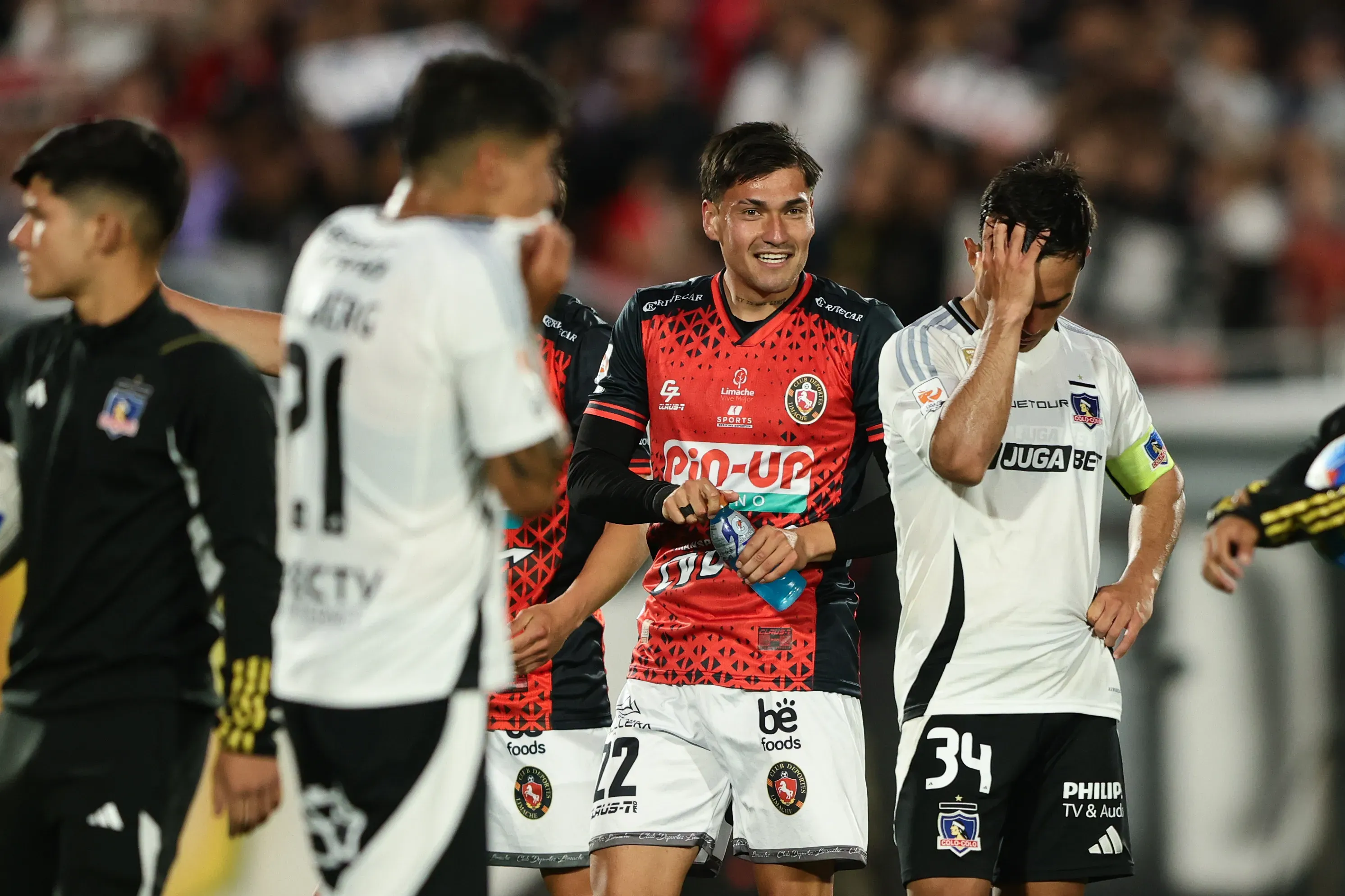 Deportes Limache se diplomó como la Bestia Negra de Colo Colo, que no pudio ganarle en todo 2025, pese a enfrentarlos en cuatro ocasiones | Photosport