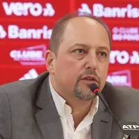 Alessandro Barcellos, presidente do Internacional, chora ao falar sobre momento do clube