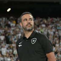 Artur Jorge, do Botafogo, projeta confronto na Libertadores: 'Vamos com menos pressão, não menos ambição'