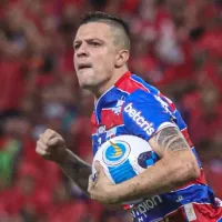 Kayzer revela que quase desistiu do futebol: “Espero encontrar meu alto nível”