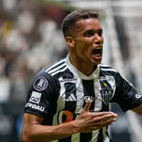 Pedrinho se destaca na goleada do Atlético-MG, mas permanência no clube é incerta