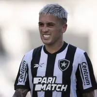 Torcida do Botafogo 'exige' saída de Hernández após sondagens: 'Levo no aeroporto'