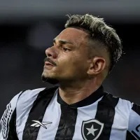 Cicinho crava Botafogo de Tiquinho avançando contra o Palmeiras na Libertadores: 'Vai passar'
