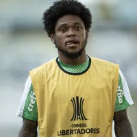 Atacante do Vitória, Luiz Adriano sofre pressão da torcida: 'Ex-jogador, ruim demais'