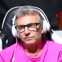 Neto não alivia no Corinthians e \&#039;dispara\&#039; contra Matheuzinho: \&#039;Pé de rato\&#039;