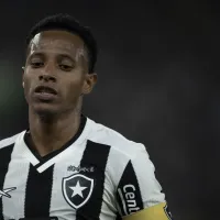 Tchê Tchê 'pipoca' e sofre ação da torcida no Botafogo: 'ir pro banco'