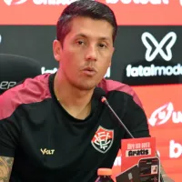 Thiago Carpini defende Willean Lepo após derrota do Vitória: 'Fez um bom jogo'