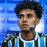 Du Queiroz 'pipoca' no Grêmio e saída do meio-campista ganha força