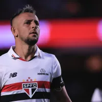 Rafinha manda a real no São Paulo sobre se aposentar no final do ano