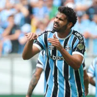 Após expulsão pelo Grêmio, Diego Costa tem saída decretada pela torcida: 'Adeus'