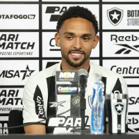 Auxiliar do Botafogo fala sobre estreias de Alex Telles e Vitinho e pontua melhorias