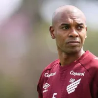 Fernandinho é sincero sobre o que falta para renovar com o Athlético-PR