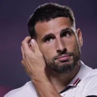 Situação de Calleri &#039;azeda&#039; no São Paulo e torcida faz apelo: ＂pedindo passagem＂