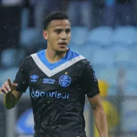 Grêmio confirma ausência de Gustavo Martins e atacante por lesão