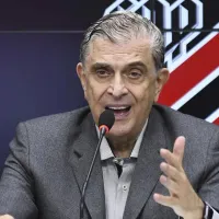 Athletico de Odair Hellmann suspende sócios que protestaram contra elenco dentro de avião após derrota na Série B