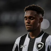 Jeffinho perde espaço no Botafogo e entra na mira do Athletico-PR para 2026