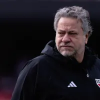 Pedido de impeachment pressiona Casares no São Paulo