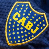 Imágenes y precios de la nueva y exótica camiseta de Boca