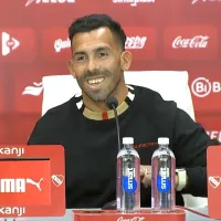 VIDEO  La reacción de Tevez cuando le dijeron 'bienvenido al único Rey de Copas'