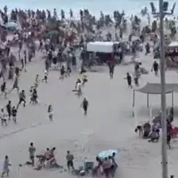 VIDEO  El momento exacto en el que la barra de Fluminense emboscó a los hinchas de Boca