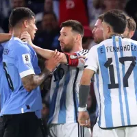 VIDEO  Messi agarró de cuello a Olivera
