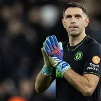 La sorpresiva decisión que tomó Dibu Martínez con su futuro: ¿Se va de Aston Villa?