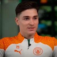 Furor en Manchester City por el inglés fluido de Julián Álvarez: \'Mejor que Agüero\'
