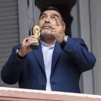 La familia de Diego Maradona pide frenar la subasta de su Balón de Oro: los motivos
