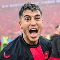 Bayer Leverkusen confirmó su campeonato invicto y Exequiel Palacios fue testigo de un curioso minuto de silencio