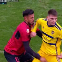 VIDEO El codazo de expulsión de Kevin Zenón en Boca vs. Platense que el VAR ignoró