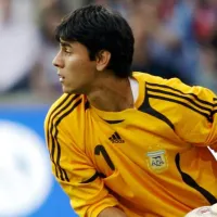 Dos tragedias aceleraron sus comienzos, fue a un Mundial, sufrió una histórica goleada en Boca y sigue vigente: el presente de Oscar Ustari