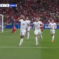 VIDEO | Bellingham marcó un golazo para Inglaterra y lo festejó con un gesto a la tribuna de Serbia