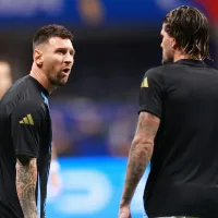 La queja de Lionel Messi a Rodrigo De Paul antes de que arranque el partido entre Argentina y Canadá