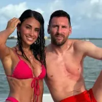 El día libre de Messi y Antonela Roccuzzo: yate, bota en la pierna derecha y la compañía de Luis Suárez
