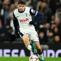 El compañero de Cuti Romero en Tottenham que tiene 17 años y en Inglaterra comparan con Neymar