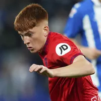 El Colo Barco volvió a jugar, pero los hinchas de Sevilla lo llenaron de críticas: ＂Es para mandarlo al Brighton de nuevo＂