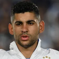 Mientras fue dado de baja de la Selección por lesión, Cuti Romero fue liquidado por expertos en Inglaterra: ＂Dócil y desenfocado＂