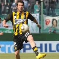 Las vivencias del Flaco Delorte: marcó una era en Olimpo, sonó en Boca, padeció Venezuela y sigue jugando a los 45 años