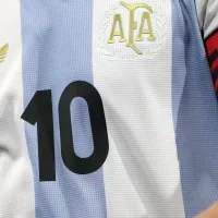Sin Messi, Scaloni decidió quién usará la 10 de Argentina ante Uruguay y Brasil