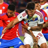 Es argentino, dirige a una selección que está con un pie de fuera del Mundial y pusieron en duda su continuidad: “No alcanzó”